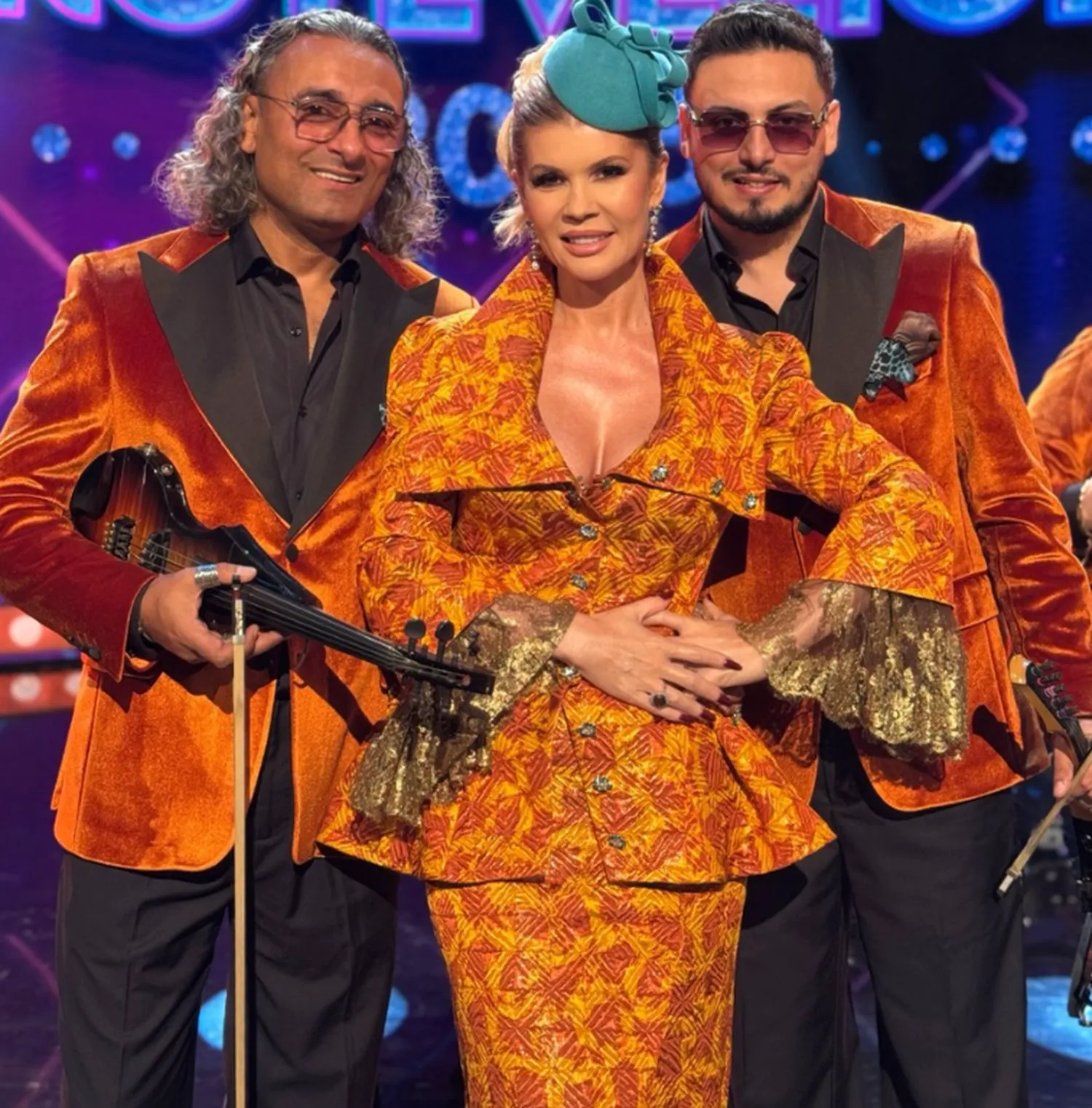 Michael Bolton și Demis Roussos, „martori” la cererea în căsătorie a cântăreței Diana Matei. Momentul a avut loc în culise