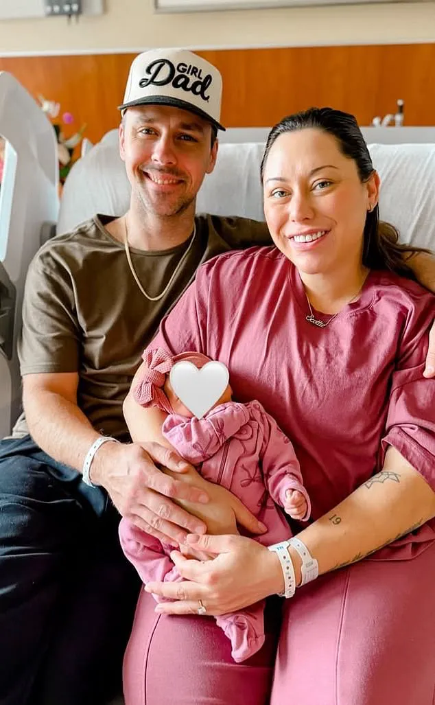 Eminem rupe tăcerea după 18 ani în care a stat „cuminte”. Povestește cum era să moară de supradoză 