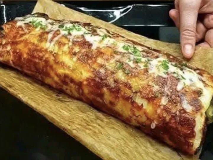 Rețeta virală de Garbage Bread – pâine umplută cu „de toate”, perfectă pentru întreaga familie