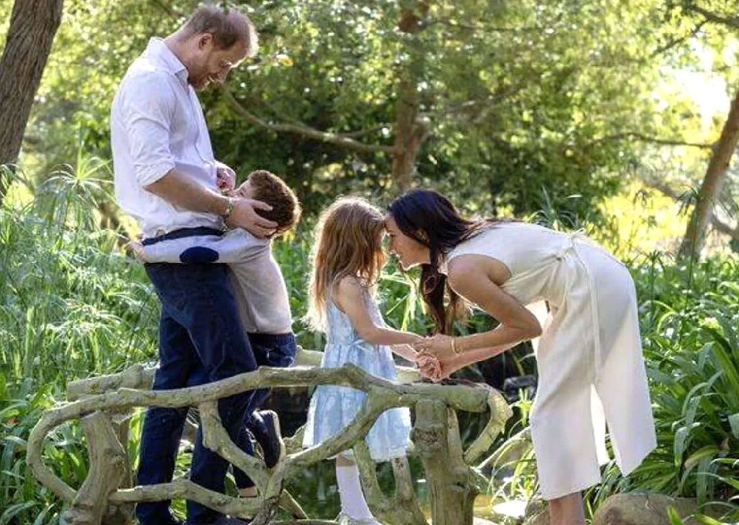 Suferința tăcută a reginei Elisabeta. Cum a marcat „exilul” ales de prințul Harry ultimii ani de viață ai bunicii sale