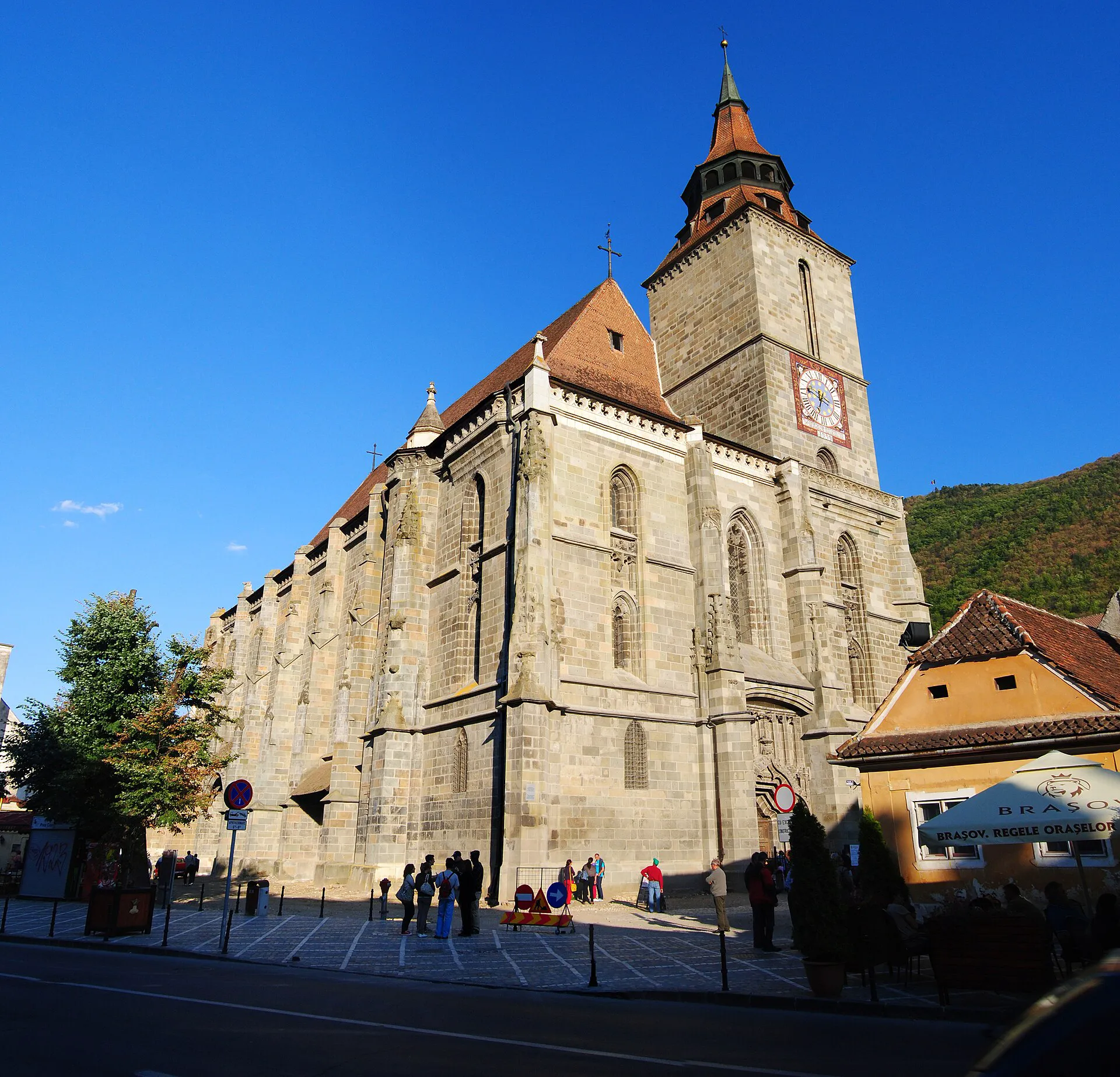 Exteriorul Bisericii Negre (foto: Wikipedia)