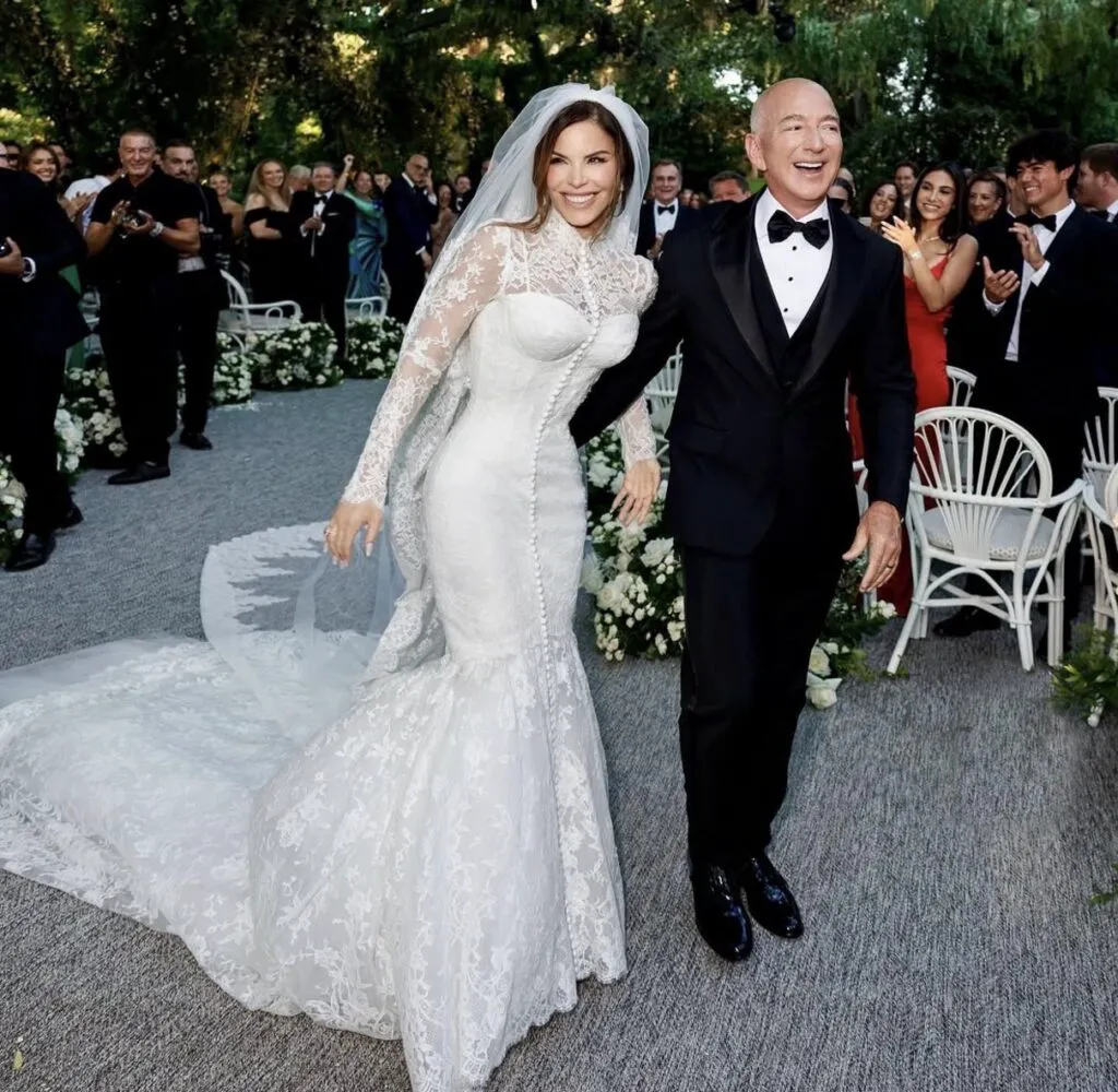 Milionarul din România care a fentat statul cu taxa de nuntă. Petrecerea fastuoasă de la Como întrece orice s-a văzut până acum 4 lauren sanchez bezos nunta 2