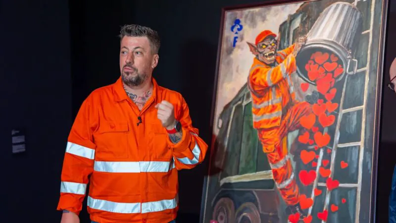 Jurnalistul pictor Liviu Alexa pregătește o expoziție cu o temă șocantă. Și-a găsit sursa în muzica unei cântărețe din Irlanda