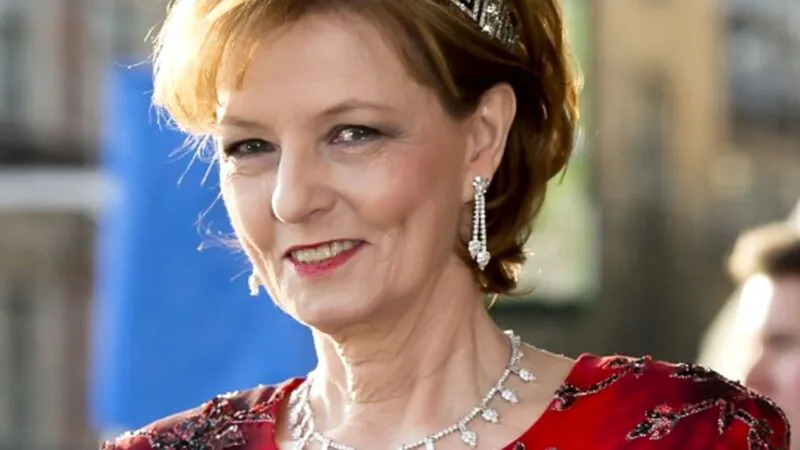 Blestemul și triumful unei bijuterii imperiale. Cea mai romantică tiară din lume aparține Majestății Sale Margareta, Custodele Coroanei române