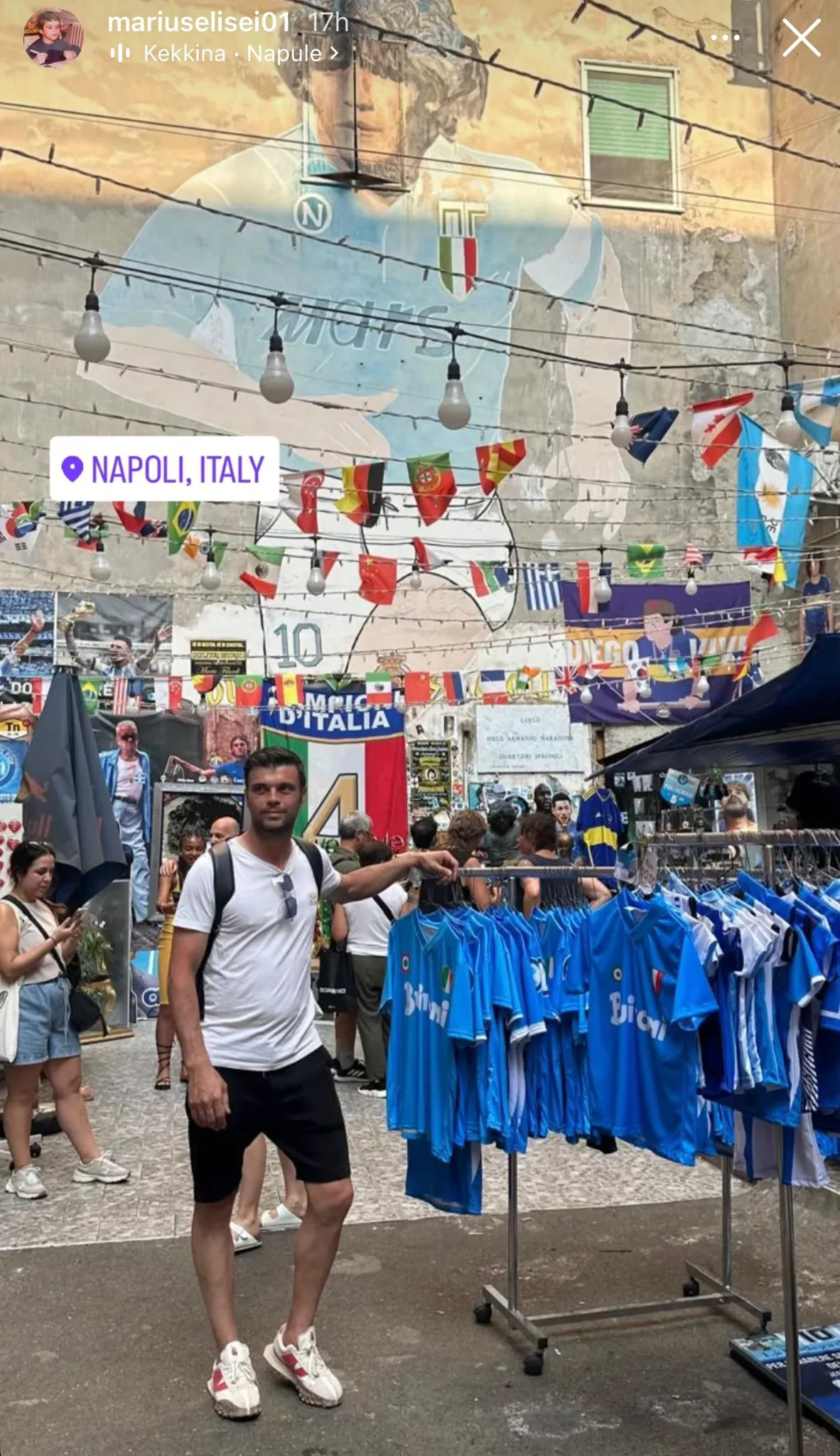 Ex-soțul Oanei Roman țopăie ca Iepurașul de Paște prin Italia. Fiica lui nu-l mai așteaptă