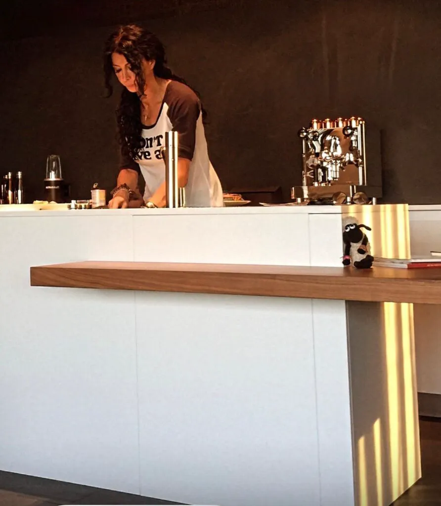 Mihaela Rădulescu recunoaște: femeile sunt regine în bucătărie și dormitor, când sunt iubite