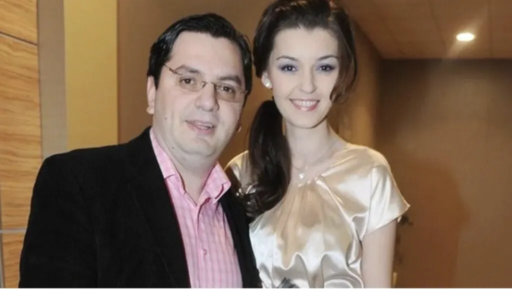 Nicolae Bănicioiu a dat lovitura: trei bebeluși dintr-o dată. Fostul ministru al Sănătății e tată de 4 copii