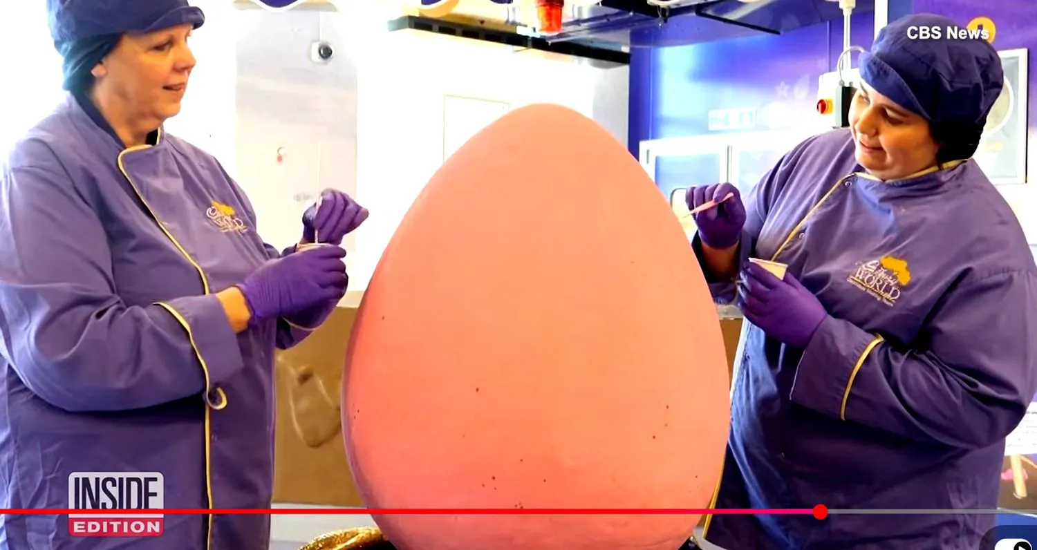 Recorduri dulci de Paște. A fost creat cel mai mare ou de ciocolată din lume