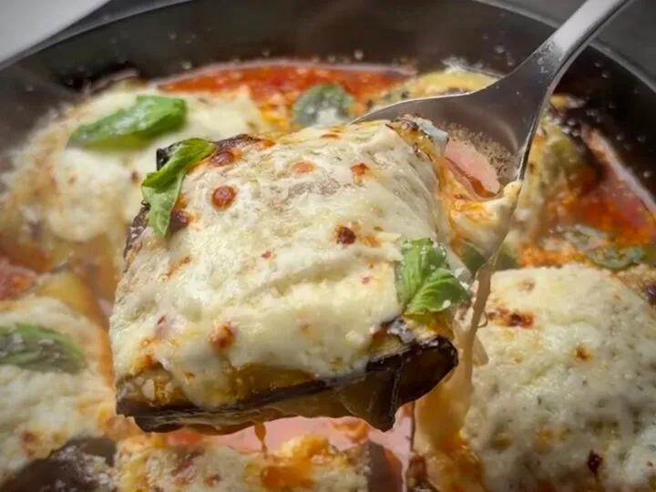 Pachețele de vinete, rețeta mediteraneeană de care vă veți îndrăgosti