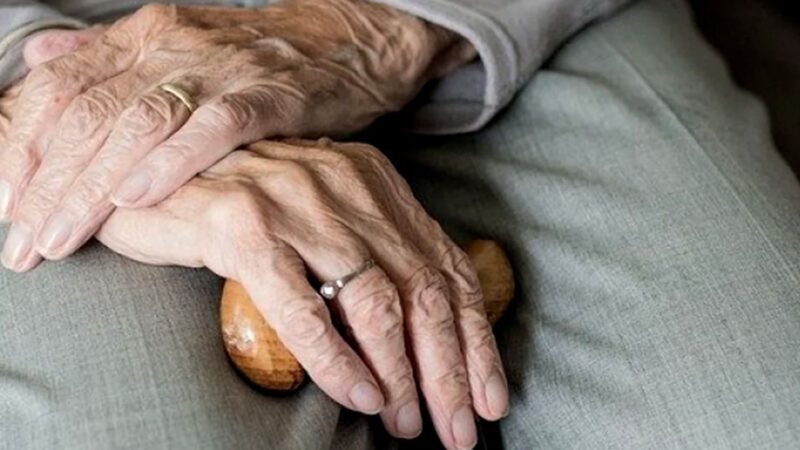 Blocaj la bilete de tratament pentru pensionari. Bunicii așteaptă aprobarea de la Finanțe