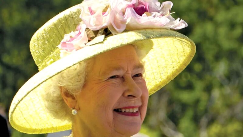 Regina Elisabeta, așa cum nu a știut-o nimeni: dansa și cânta în intimitatea palatului. Ce spune confidenta Suveranei