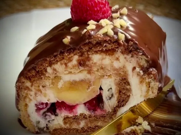 Rulada de biscuiți fără coacere – desertul surprinzător de simplu pe care îl puteți face acasă