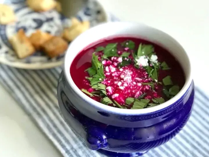 Supa roz, o explozie de vitamine în Postul Paștelui. Rețeta turcească pentru o imunitate de fier