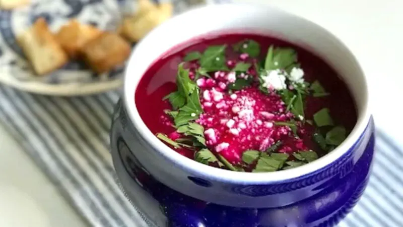 Supa roz, o explozie de vitamine în Postul Paștelui. Rețeta turcească pentru o imunitate de fier