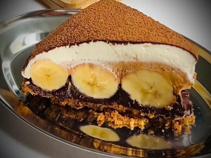 Rețeta de prăjitură Banoffee cu banane, caramel și ciocolată – desert pentru gurmanzi