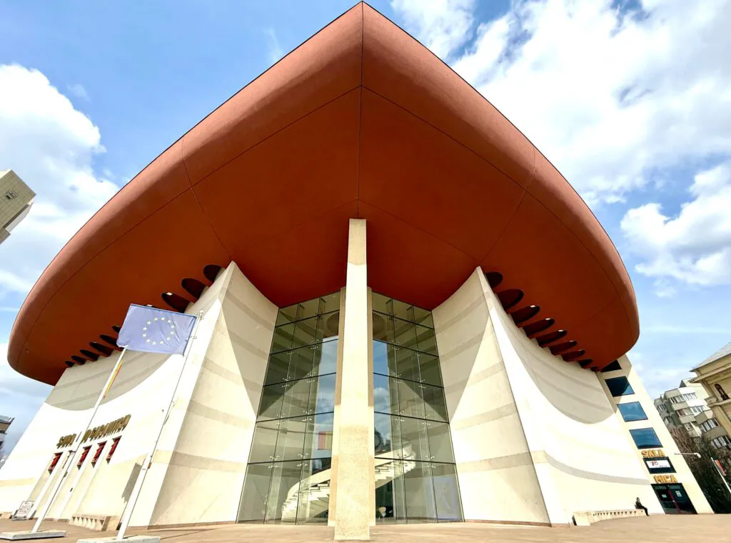 Ada Lupu Hausvater preia conducerea Teatrului Național București pentru următorii 5 ani