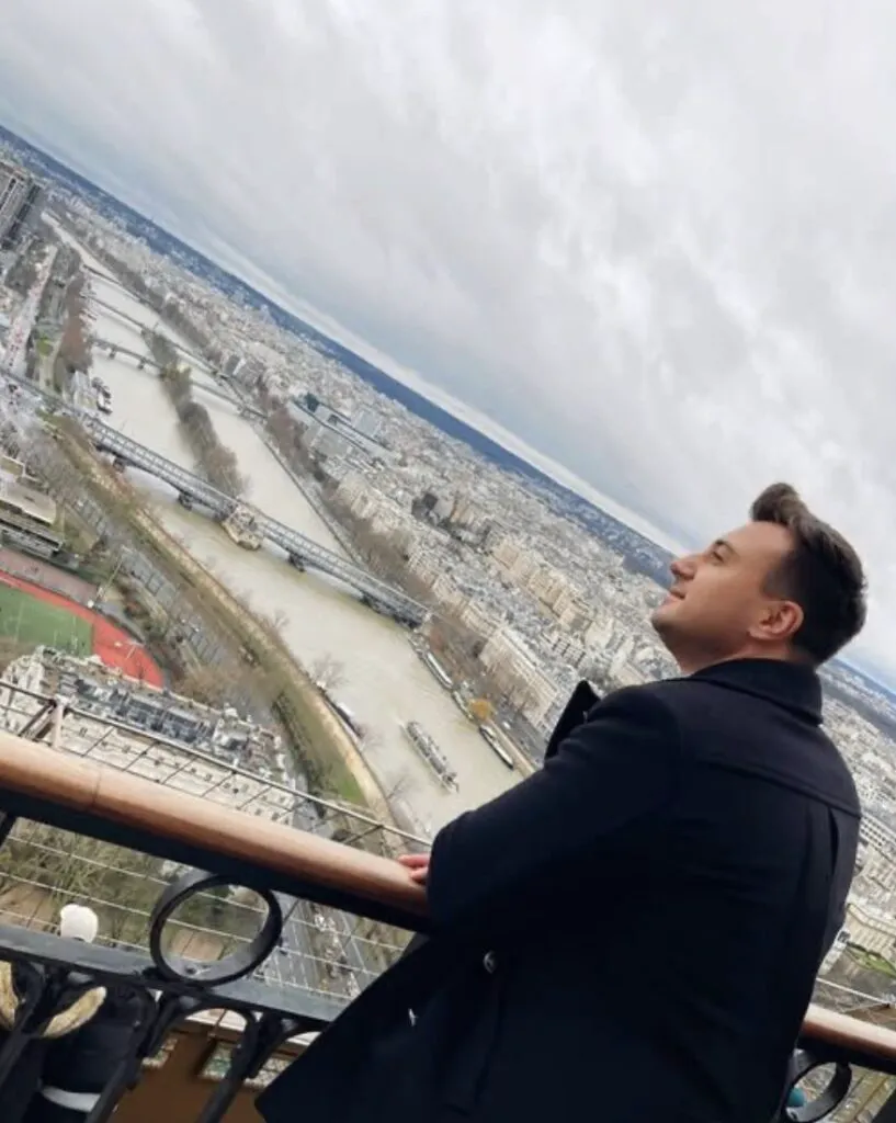 Valentin Sanfira rupe tăcerea după ce Codruța Filip a oferit detaliile divorțului. Ce a descoperit după despărțire 3 Valentin Sanfira rupe tăcerea după ce Codruța Filip a oferit detaliile divorțului. Ce a descoperit după despărțire