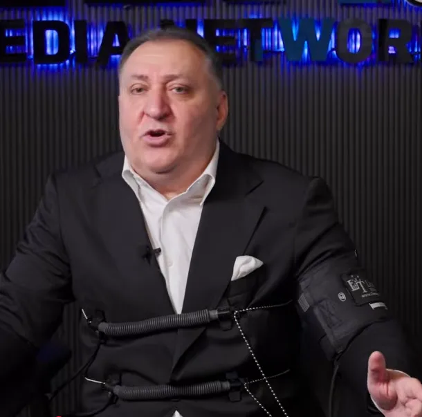 Vali Vijelie, despre singura persoană din viață care îl sensibilizează. „În rest, poți să mă bați o lună, că nu plâng”