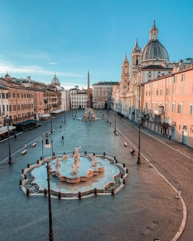 Michael Douglas și Catherine Zeta-Jones, refugiu de lux la Roma. Se vorbește de o investiție 3 Michael Douglas și Catherine Zeta-Jones, refugiu de lux la Roma. Se vorbește de o investiție
