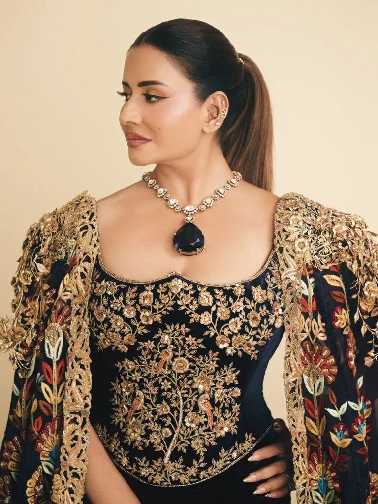 O indiancă le-a dat clasă vedetelor la Met Gala 2026. Povestea colierului de 15 milioane de dolari