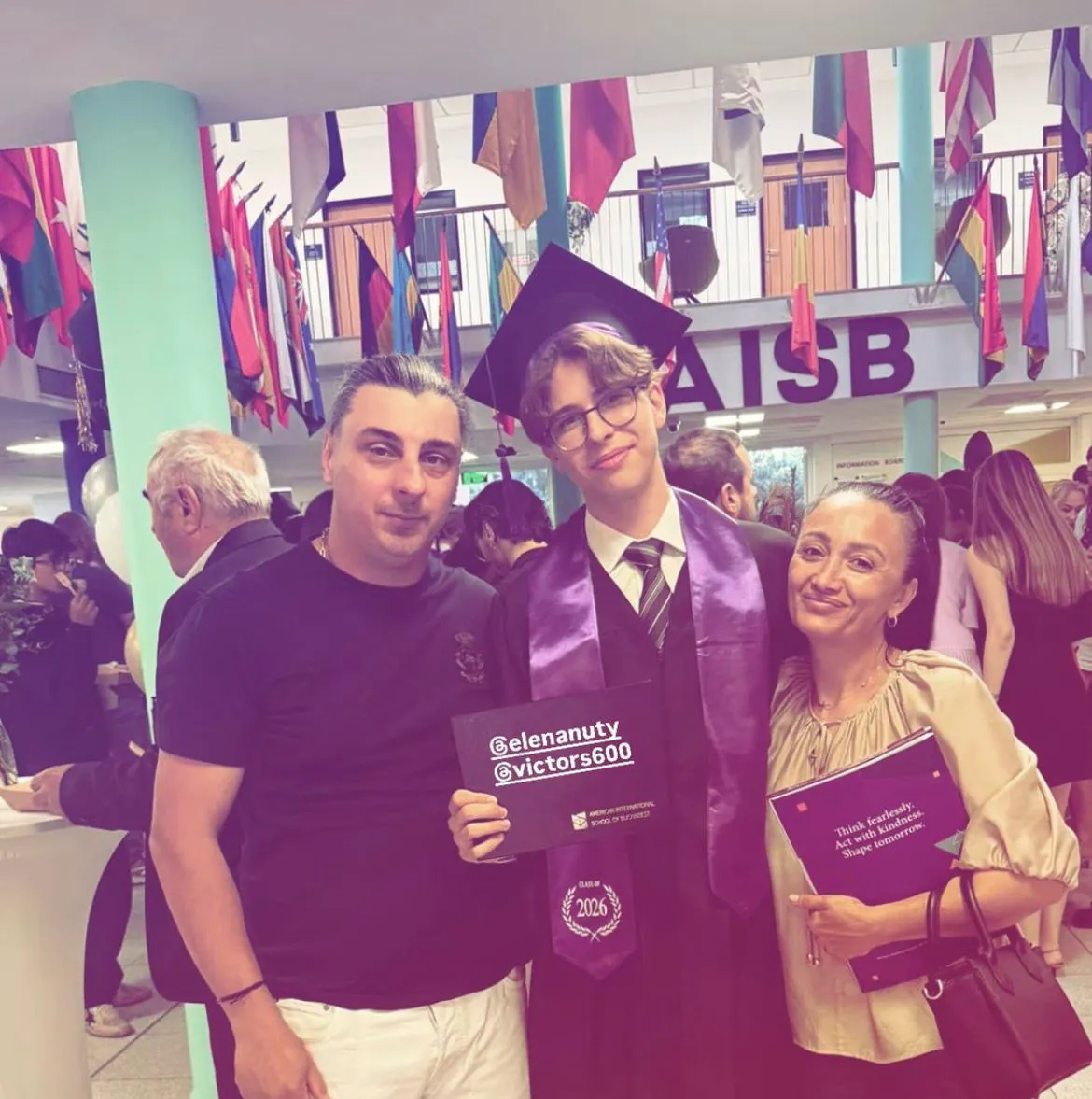 Laurențiu Reghecampf a ratat un moment important din viața lui Bebeto. Mama, surorile și bona Nuți i-au fost alături - Foto 3 Laurențiu Reghecampf a ratat un moment important din viața lui Bebeto. Mama, surorile și bona Nuți i-au fost alături - Foto