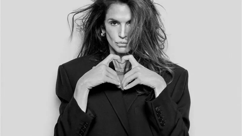 Cindy Crawford dezvăluie boala de care suferă de 10 ani. „Dintr-odată m-am văzut diferit”