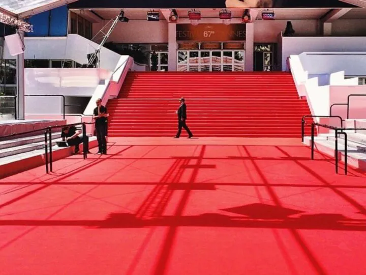 Povestea unei legende: covorul roșu de la Cannes. Cum a devenit simbolul suprem al glamourului mondial