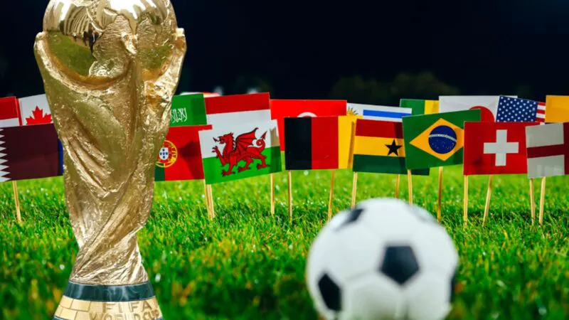 Poveștile ascunse ale femeilor care stau lângă cei mai mari fotbaliști ai lumii. Ce frumuseți vor sta în tribune la Cupa Mondială din 2026