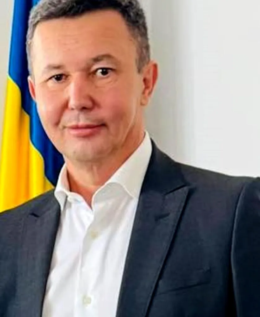 Robert Turcescu, mesaj public pentru Dan Turturică. „M-au rugat oamenii ăia de la contabilitatea TVR să predai laptopul și telefonul”