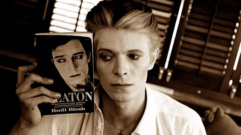 Fiica lui David Bowie nu suportă să fie comparată cu tatăl celebru. Cum își motivează reacția dură
