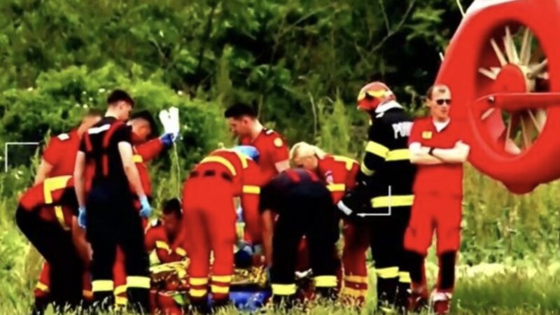 Povestea sfâșietoare a băiatului care a sărit în lac pentru a-și salva prietena. Eroul din Chitila mai salvează 4 vieți
