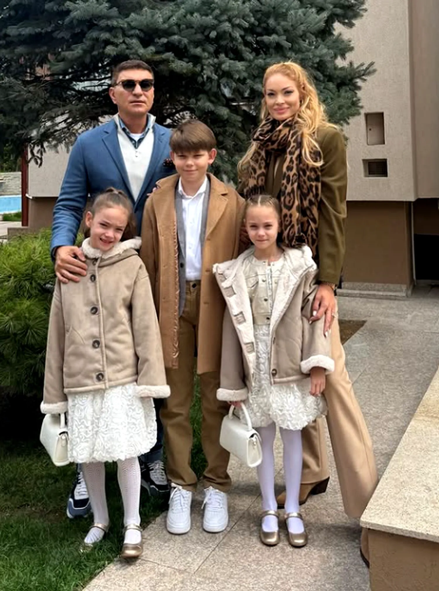 Valentina Pelinel, mărturisiri emoționante despre durerea fiului ei, Milan: „Sufăr și eu când îl văd plângând” 2 Valentina Pelinel, mărturisiri emoționante despre durerea fiului ei, Milan: „Sufăr și eu când îl văd plângând”