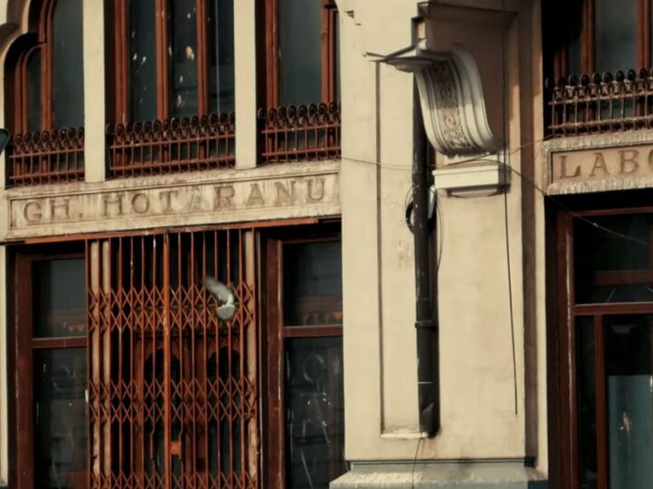Casa care încă miroase a leacuri vechi. Muzeul farmaciei are o poveste uimitoare