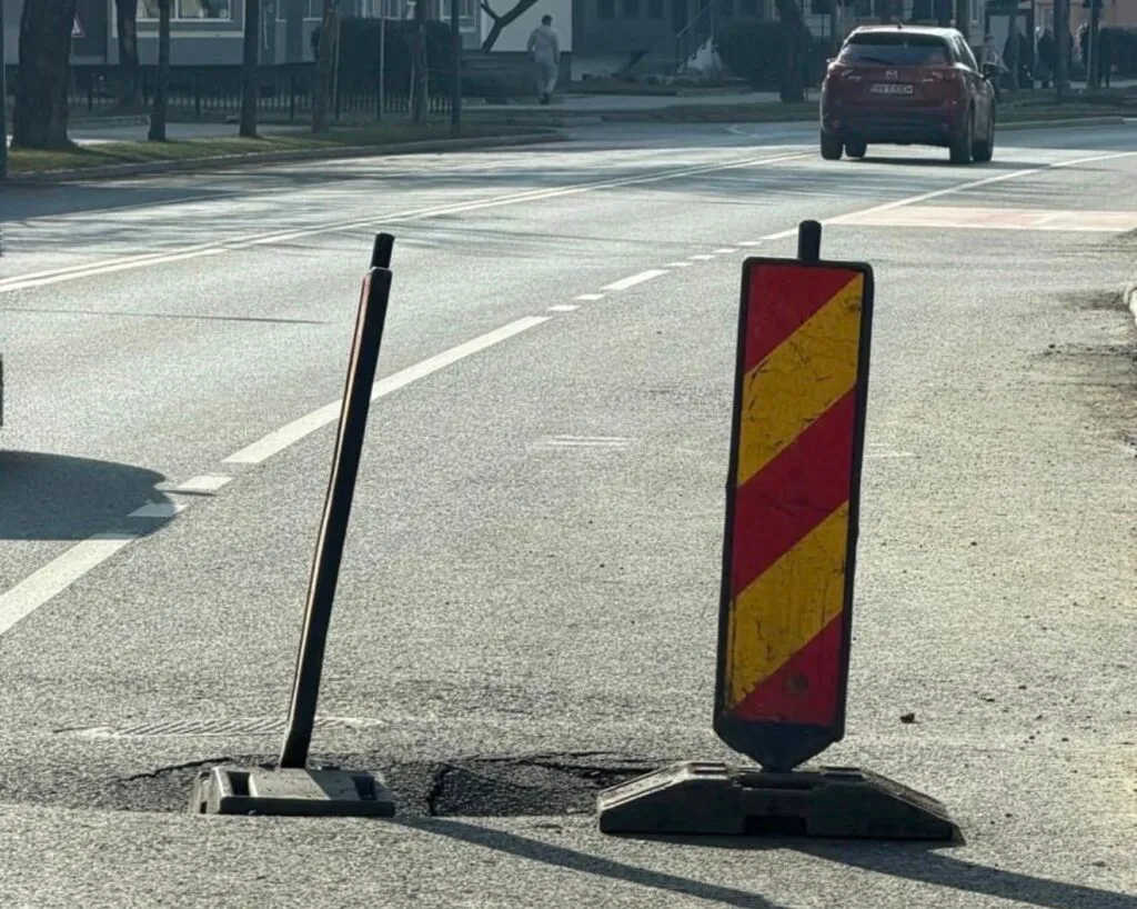 Un general din Uganda îi amenință cu „capul” pe constructorii de drumuri care greșesc. Lecție pentru infrastructura din România