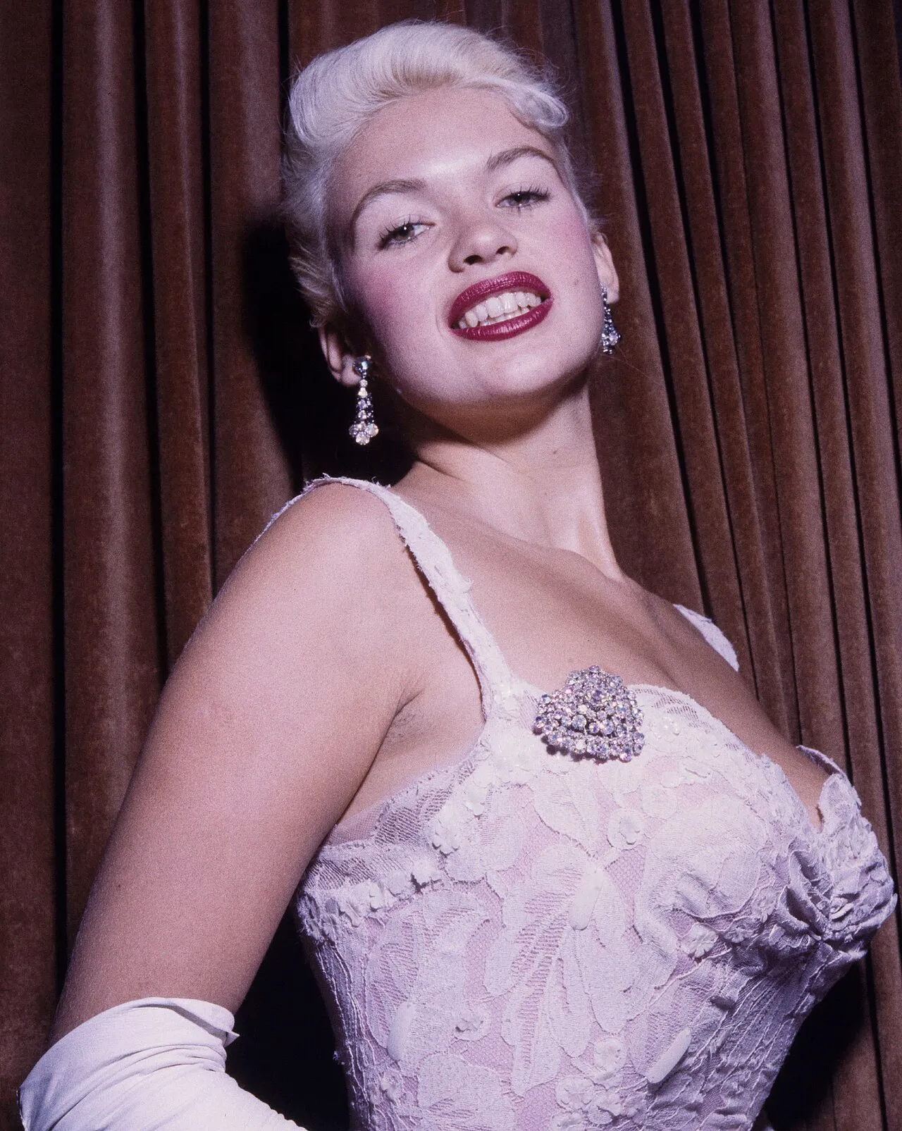 Jayne Mansfield la o premieră din Zürich, în anul 1957. (foto: Wikipedia)