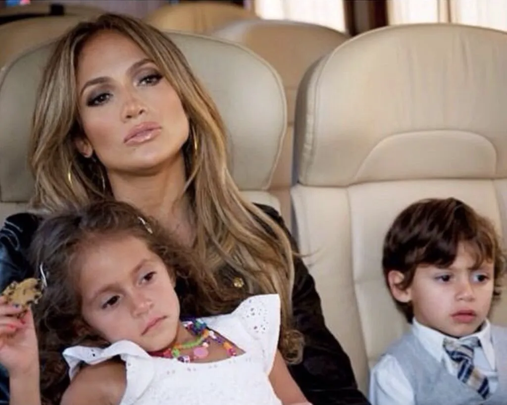Jennifer Lopez în lacrimi, gemenii Max și Emme au decis să o părăsească: „Plâng de două luni”
