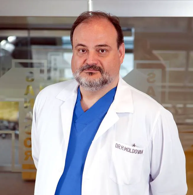 Povestea sfâșietoare a băiatului care a sărit în lac pentru a-și salva prietena. Eroul din Chitila mai salvează 4 vieți 2 prof. dr. Horațiu Moldoveanu, chirurg cardiolog