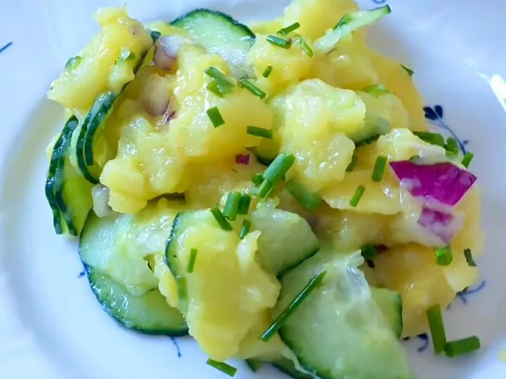 Salata de cartofi preferată de nemți face senzație vara aceasta