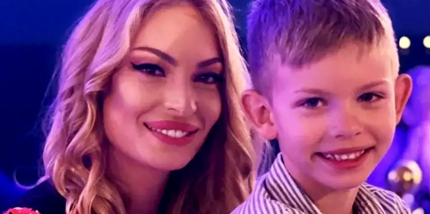 Valentina Pelinel, mărturisiri emoționante despre durerea fiului ei, Milan: „Sufăr și eu când îl văd plângând” 4 Valentina Pelinel, mărturisiri emoționante despre durerea fiului ei, Milan: „Sufăr și eu când îl văd plângând”
