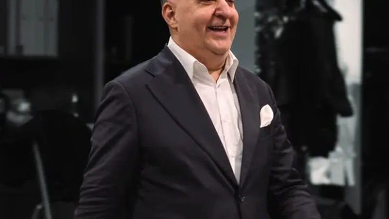 Vali Vijelie, înnebunit după „Bibilica”. E sfătuitoarea lui de taină care-i temperează firea impulsivă