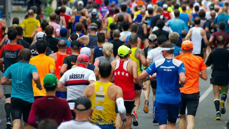 Studiu. Participarea la maraton poate duce la cancer. Medicii lansează avertismente