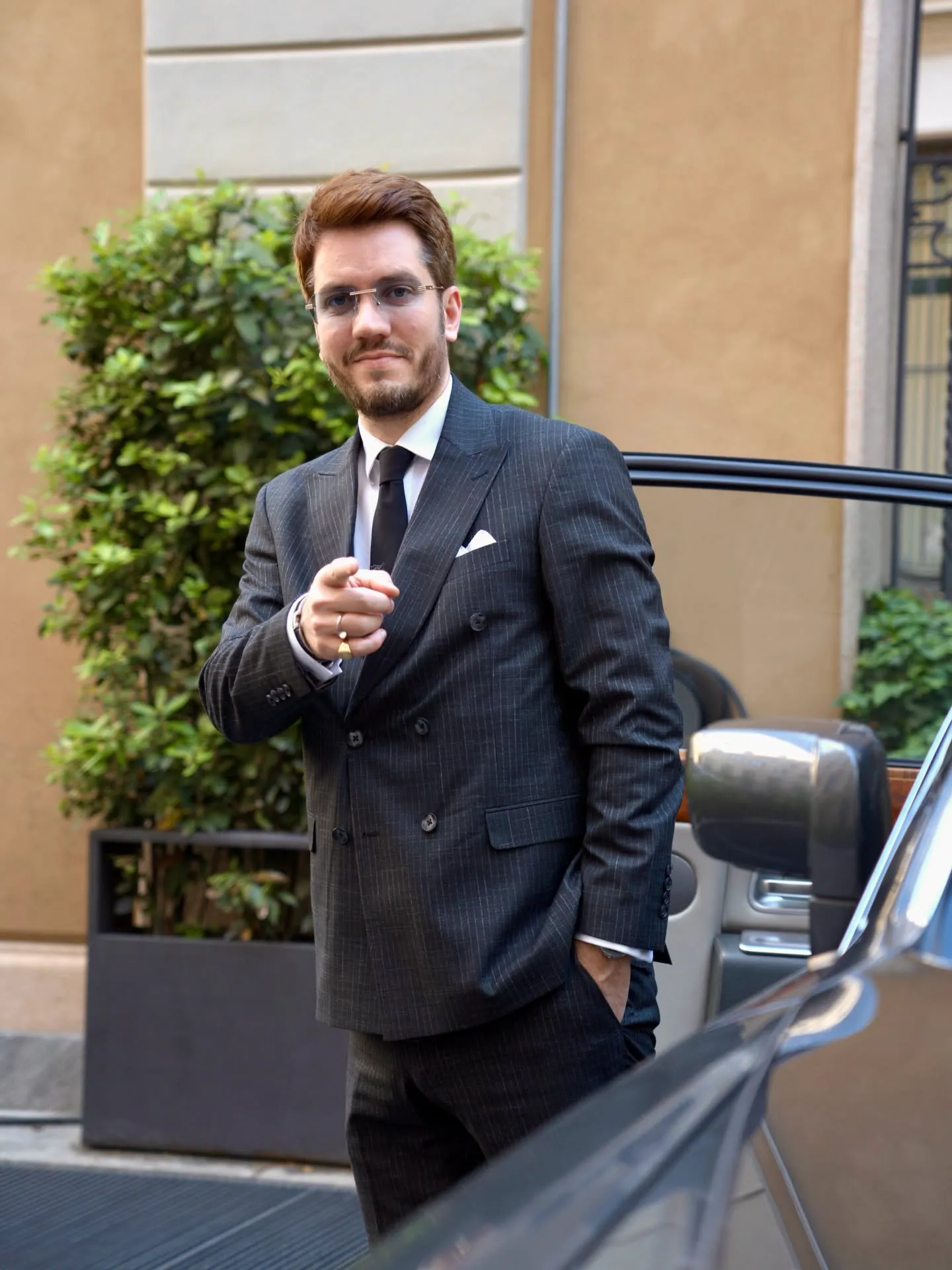 Jaful de 2 milioane de euro din vila lui Domenico Perri din Corbeanca. Război de familie în spatele scandalului din Corbeanca 