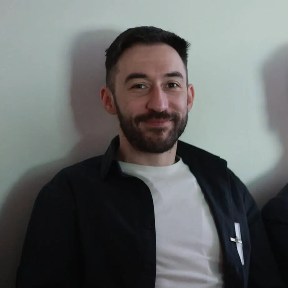 Dr. Ciobotaru, neurochirurg: „Nu cred că există examen mai înjositor” - Românii habar nu au cum funcționează sistemul medical de fapt 2 Dr. Georgian Ciobotaru, neurochirurg: „Nu cred că există examen mai înjositor” - Românii habar nu au cum funcționează sistemul medical de fapt