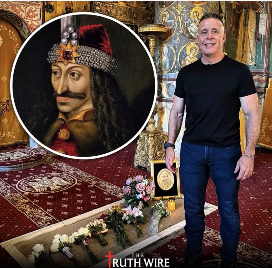 Vizita controversată a unui fost comandant american la mormântul lui Vlad Țepeș. „Europa nu mai are un Dracula!” 2 Vizita controversată a unui fost comandant american la mormântul lui Vlad Țepeș. „Europa nu mai are un Dracula!”