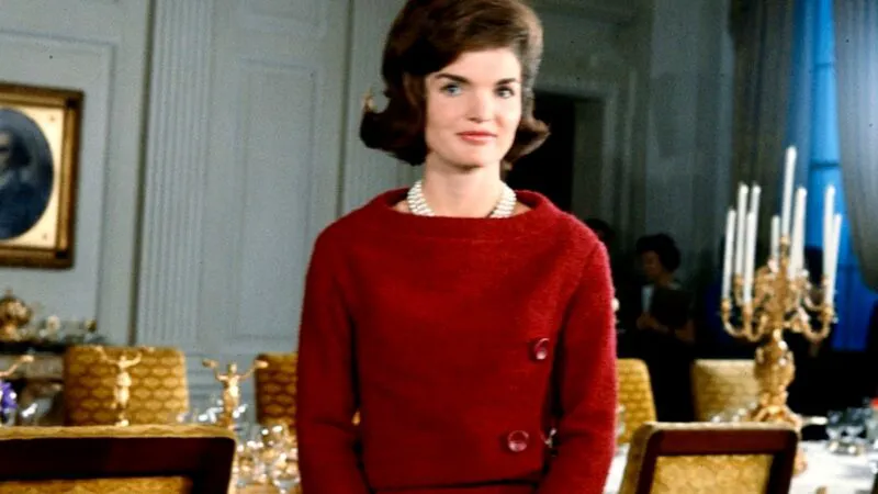 Rețeta unui preparat clasic plin de nostalgie: caserola Jackie Kennedy. Se realizează din doar patru ingrediente