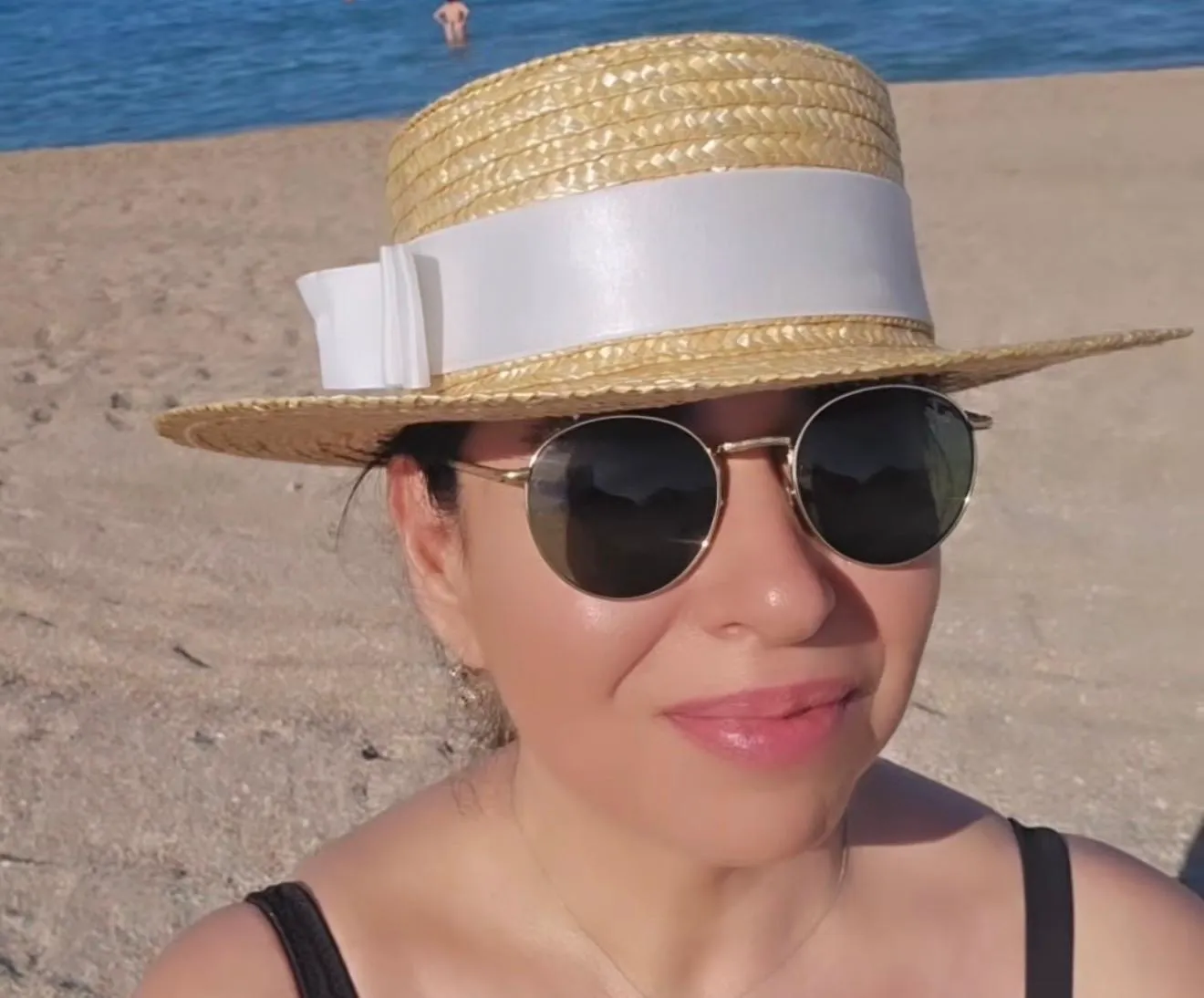 Steagul albastru de pe plajă nu este doar un simbol. Oana Roman explică de ce a ales una dintre puținele plaje „Blue Flag” din România