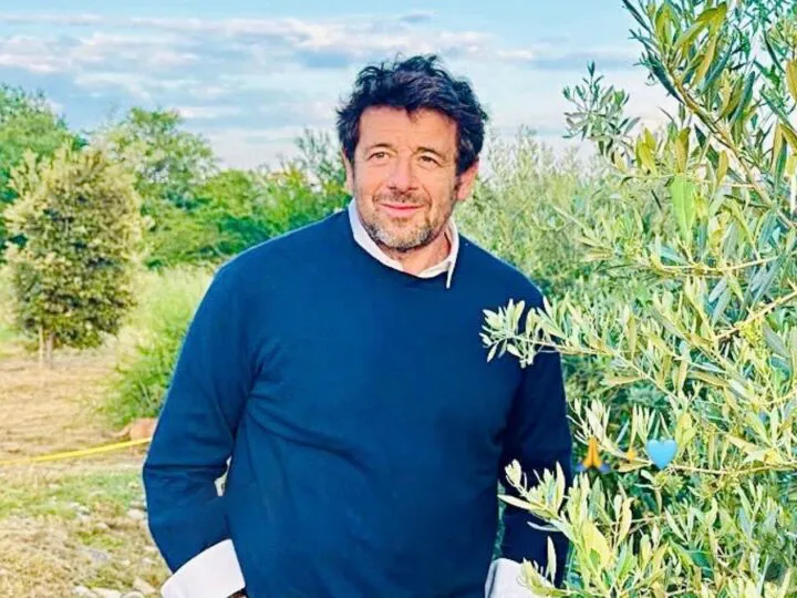 Actorul francez Patrick Bruel, acuzat de viol și alte fapte grave, a fost eliberat din arest pe cauțiune