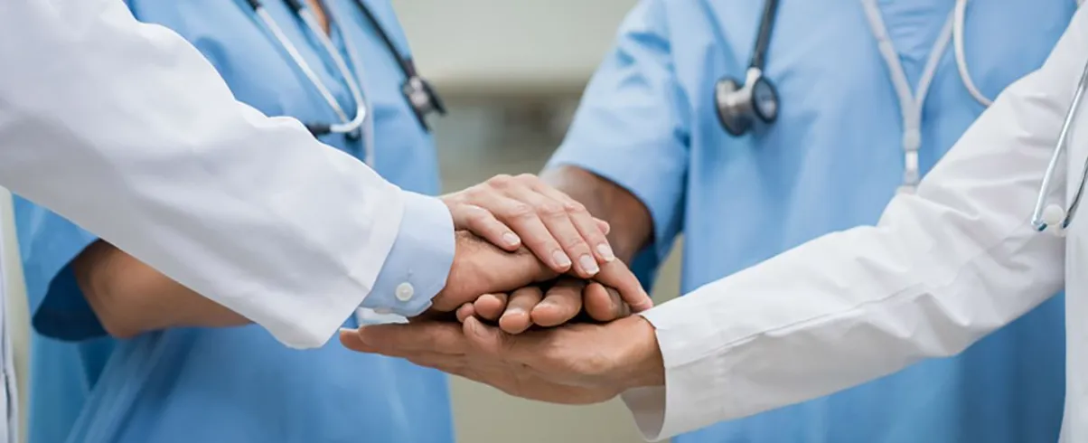 Sfântul Pantelimon, titanul vindecărilor imposibile. Tradiții „de aur” pentru sănătate. Ce pățesc cei care dorm azi 2 Sfântul Pantelimon, medicul care nu a cerut niciodată plată. Tradiții „de aur” pentru sănătate. Ce pățesc cei care dorm de ziua Sfântului