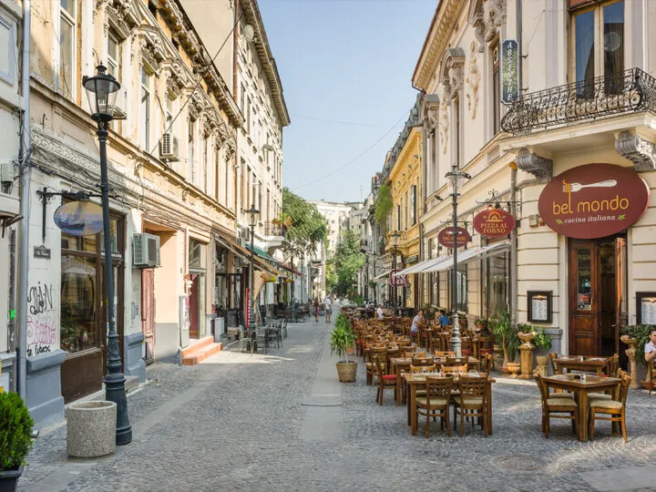 Povestea tragică a evacuării unui hotel din Centrul Vechi. Avocatul care a obținut executarea povestește oroarea