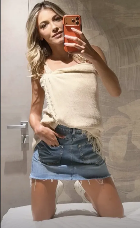 Cabral a înlocuit-o rapid pe Andreea. Noua iubită surprinde cu aspectul ei 6 Cabral a înlocuit-o rapid pe Andreea. Noua iubită surprinde cu aspectul ei